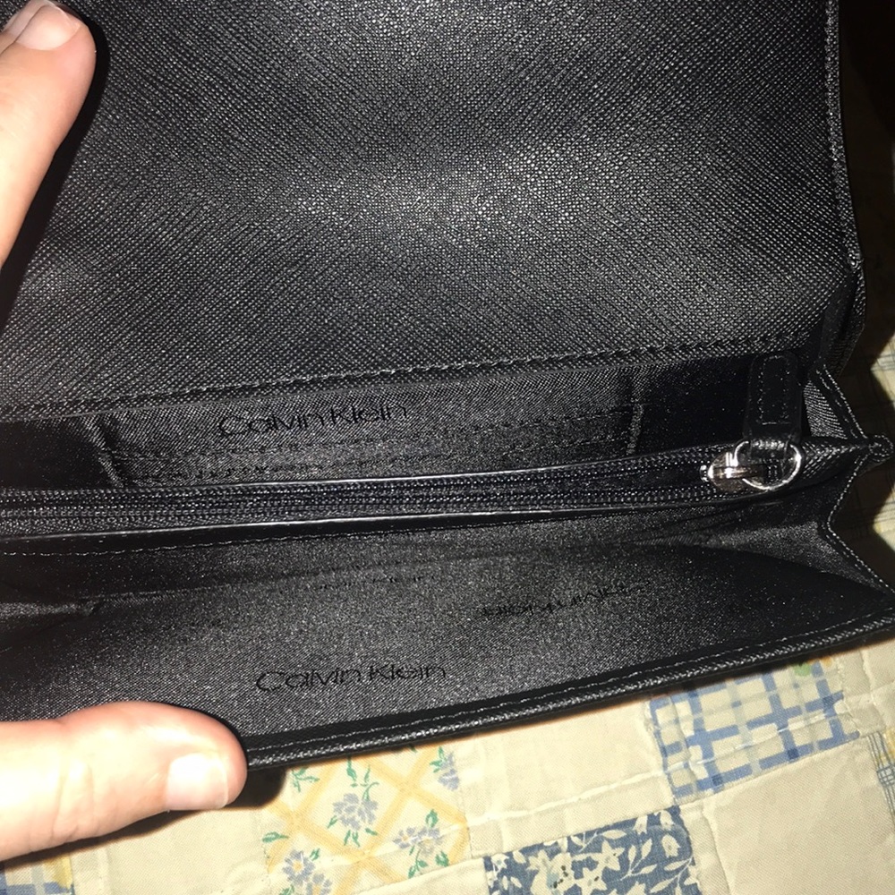 Calvin Klein wristlet - Picture 2 of 5